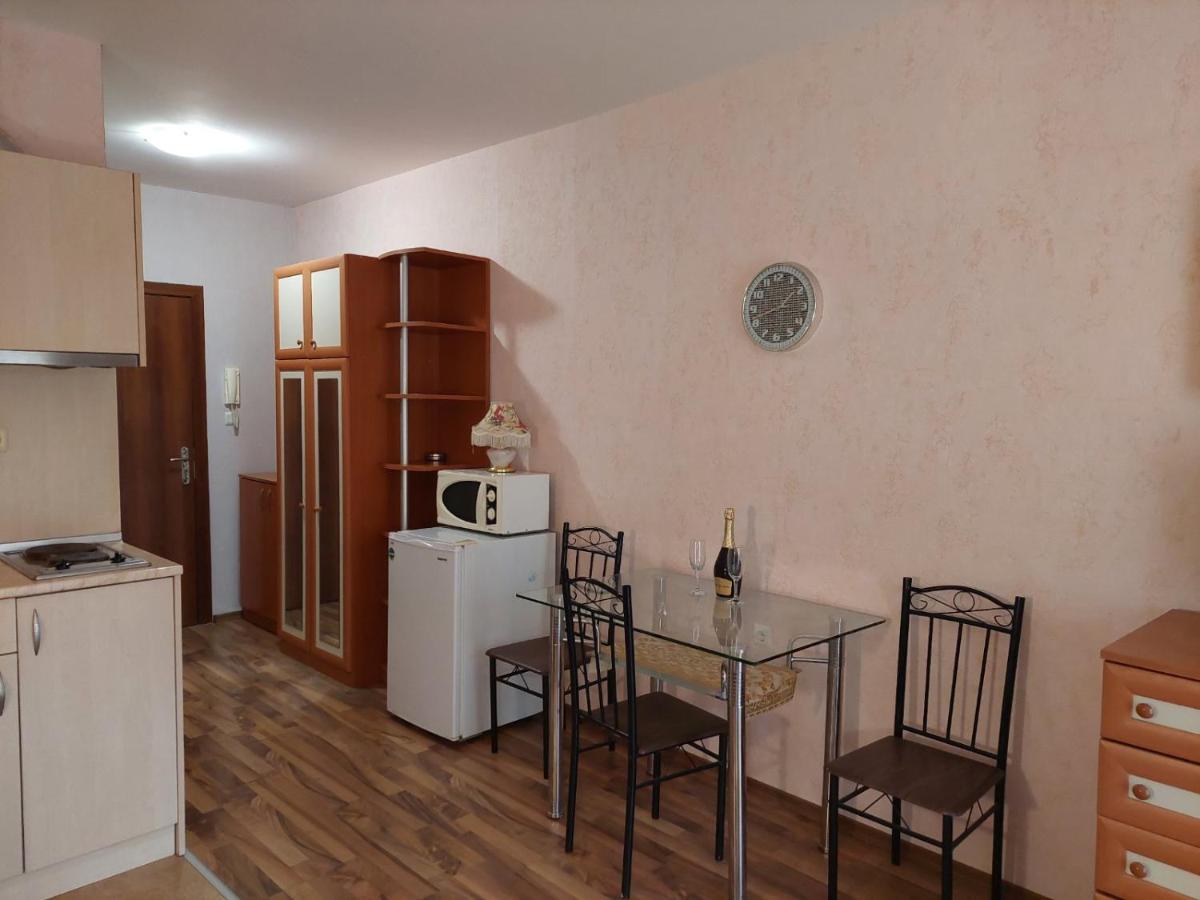 Святой Влас, Комплекс Sea Breeze Sveti Vlas Exterior photo